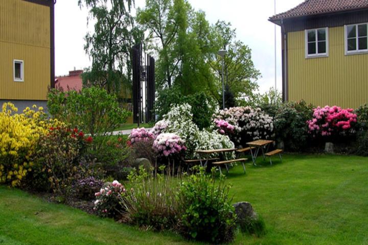 Stf Ljungskile Folkhoegskola Hostel And Hotel Exterior foto